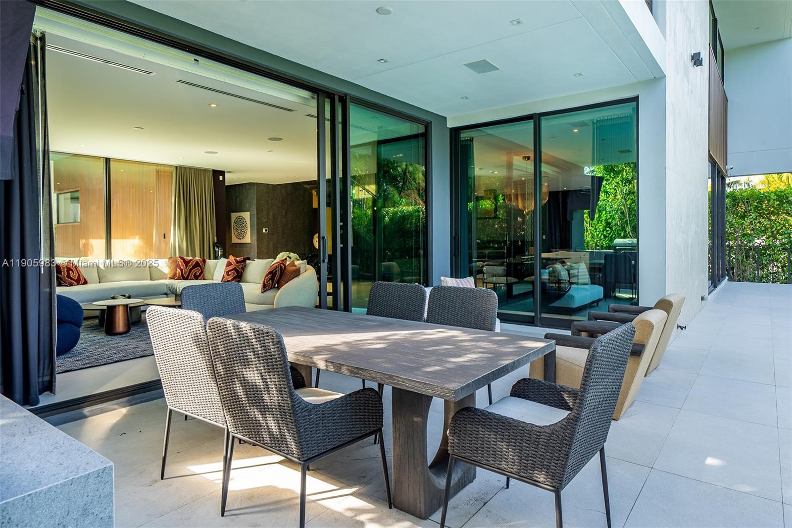 Undisclosed Address Miami Beach, FL 33140