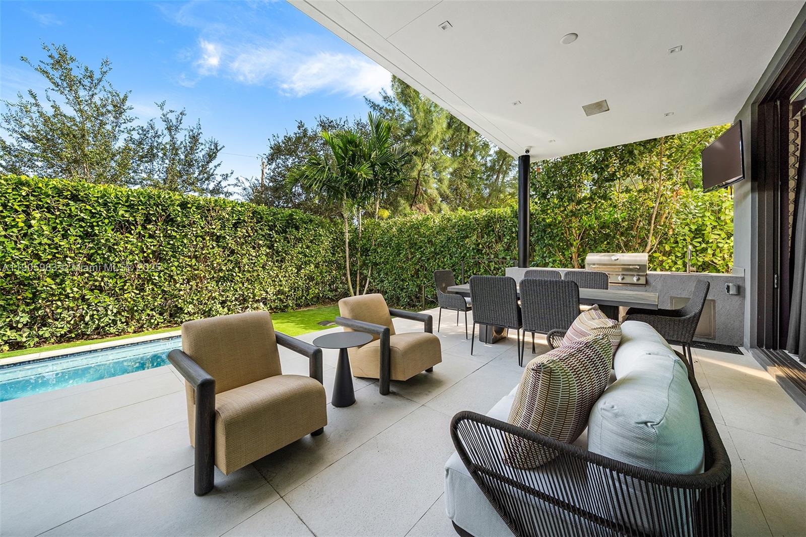 Undisclosed Address Miami Beach, FL 33140