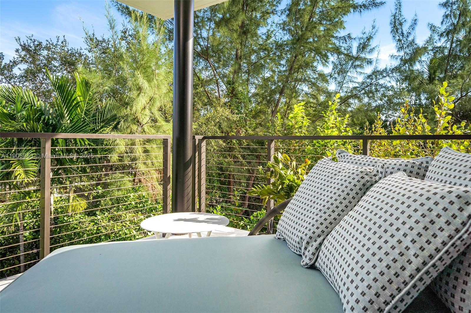 Undisclosed Address Miami Beach, FL 33140