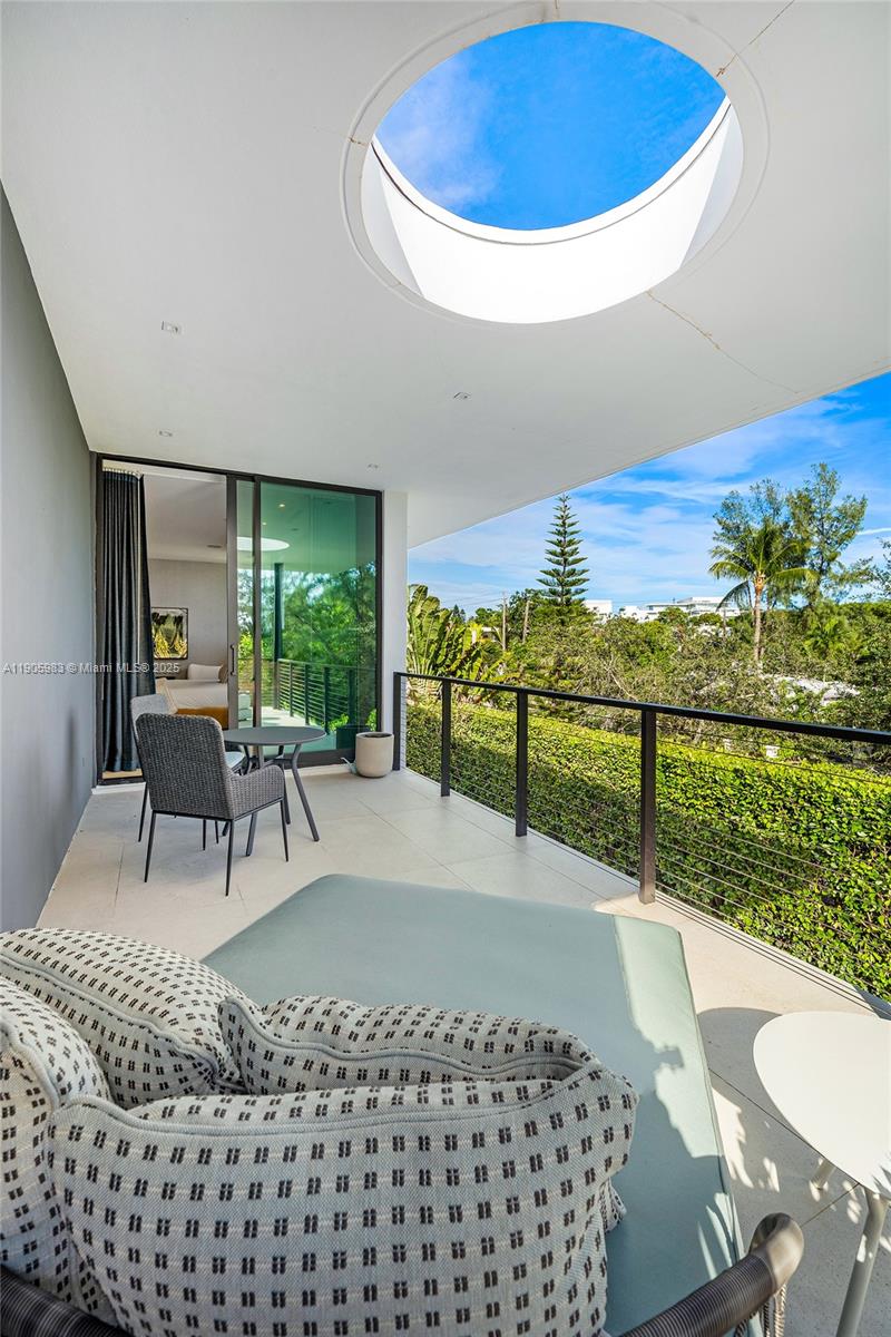 Undisclosed Address Miami Beach, FL 33140