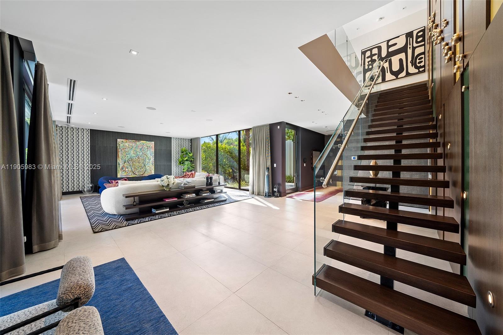 Undisclosed Address Miami Beach, FL 33140