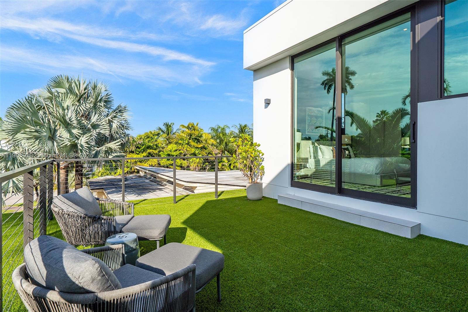 Undisclosed Address Miami Beach, FL 33140