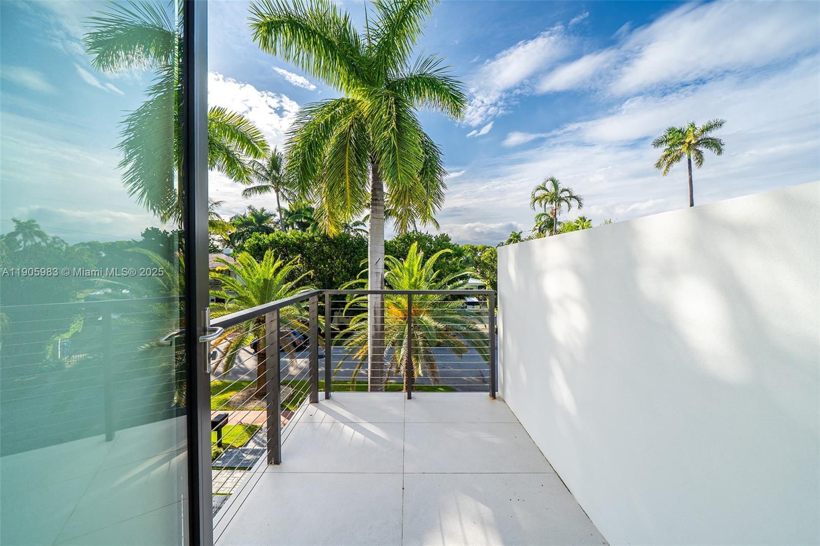 Undisclosed Address Miami Beach, FL 33140