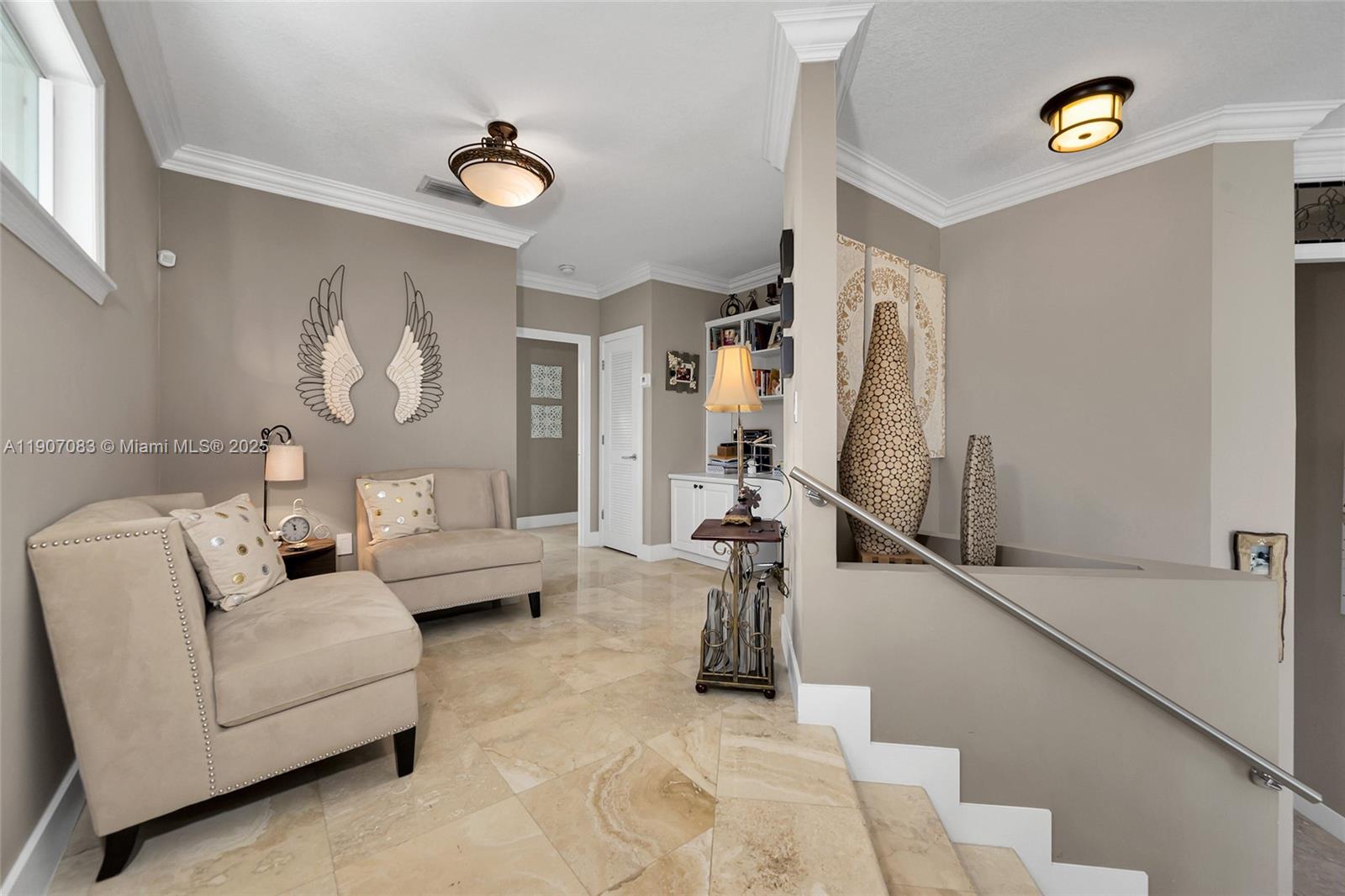 8025 SW 91st Ave Miami, FL 33173