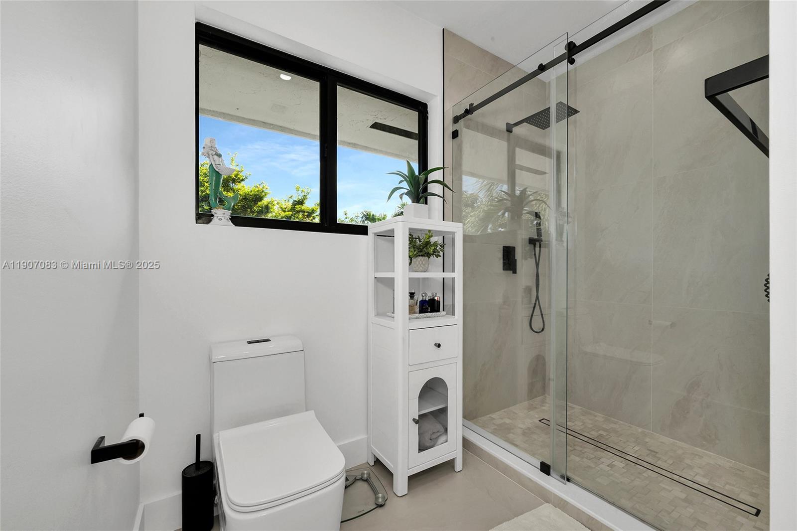 8025 SW 91st Ave Miami, FL 33173