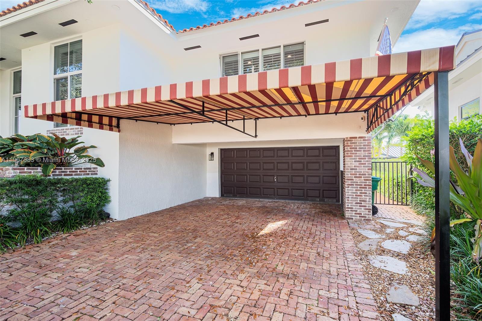 8025 SW 91st Ave Miami, FL 33173