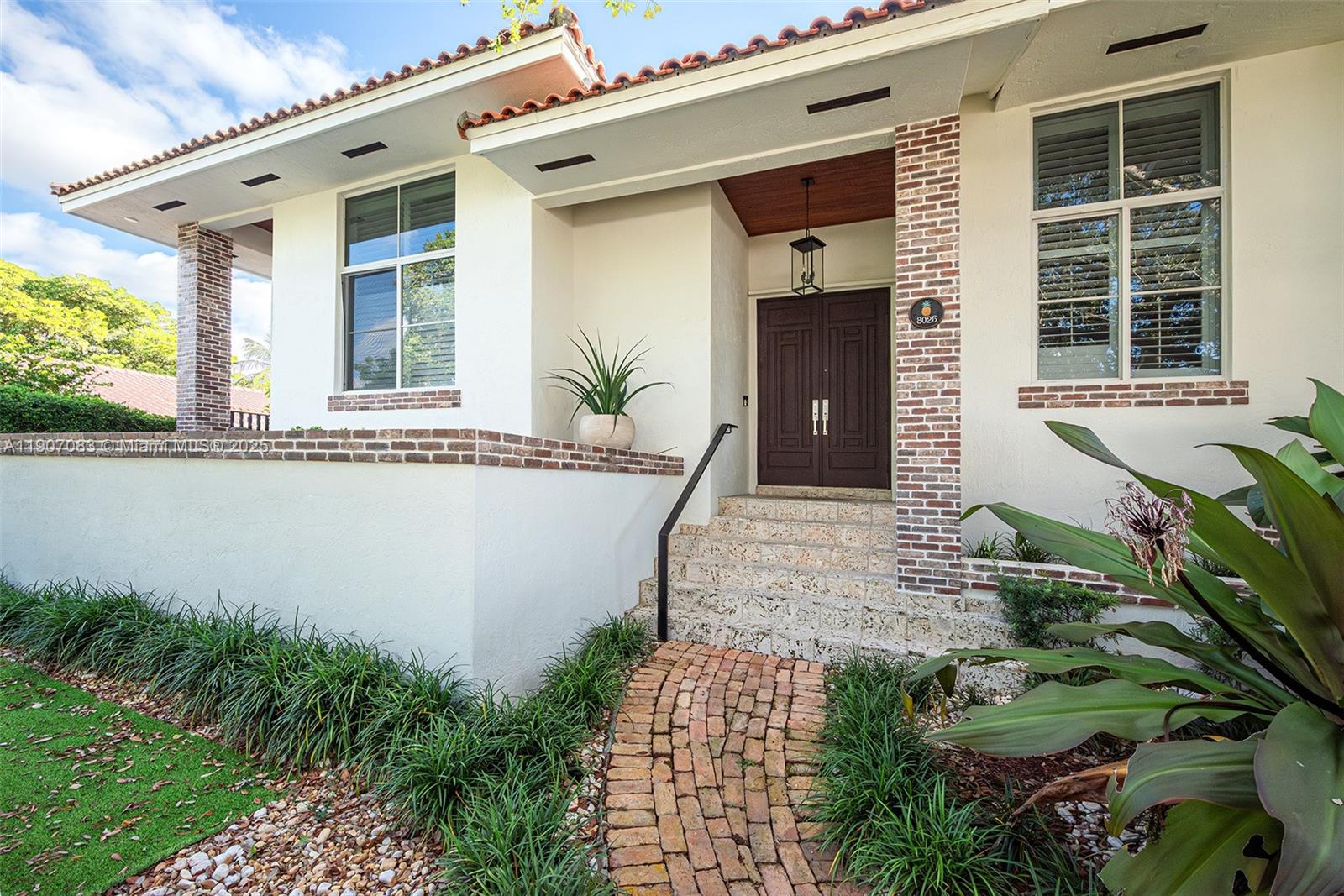 8025 SW 91st Ave Miami, FL 33173