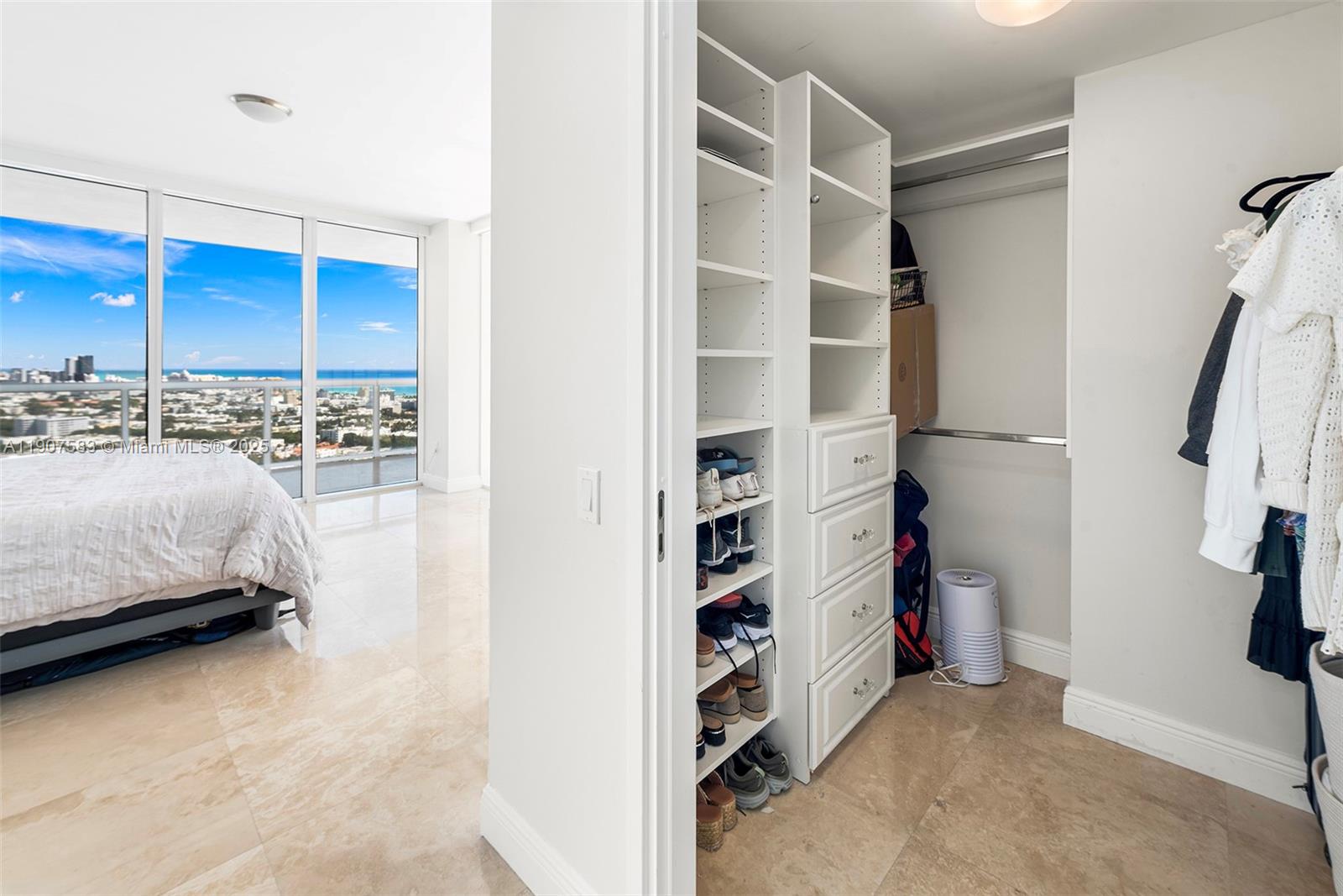 450 Alton Rd #3010 Miami Beach, FL 33139