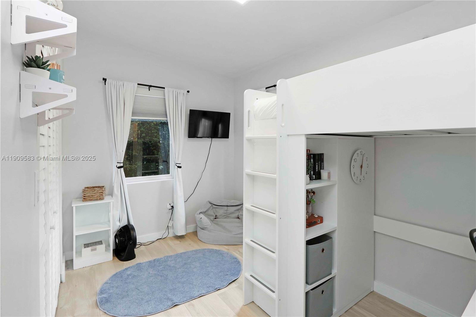 6521 SW 31st St Miami, FL 33155