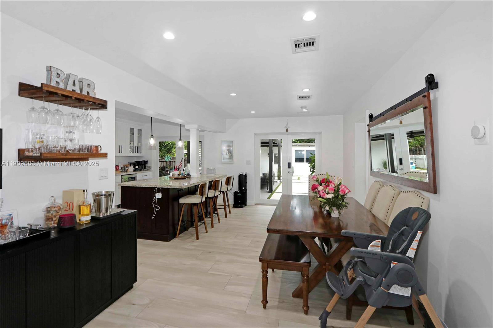 6521 SW 31st St Miami, FL 33155