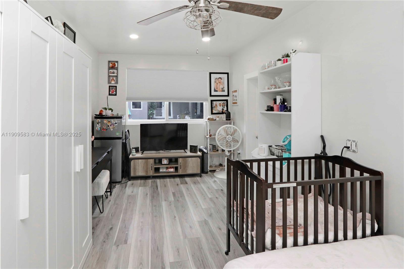 6521 SW 31st St Miami, FL 33155