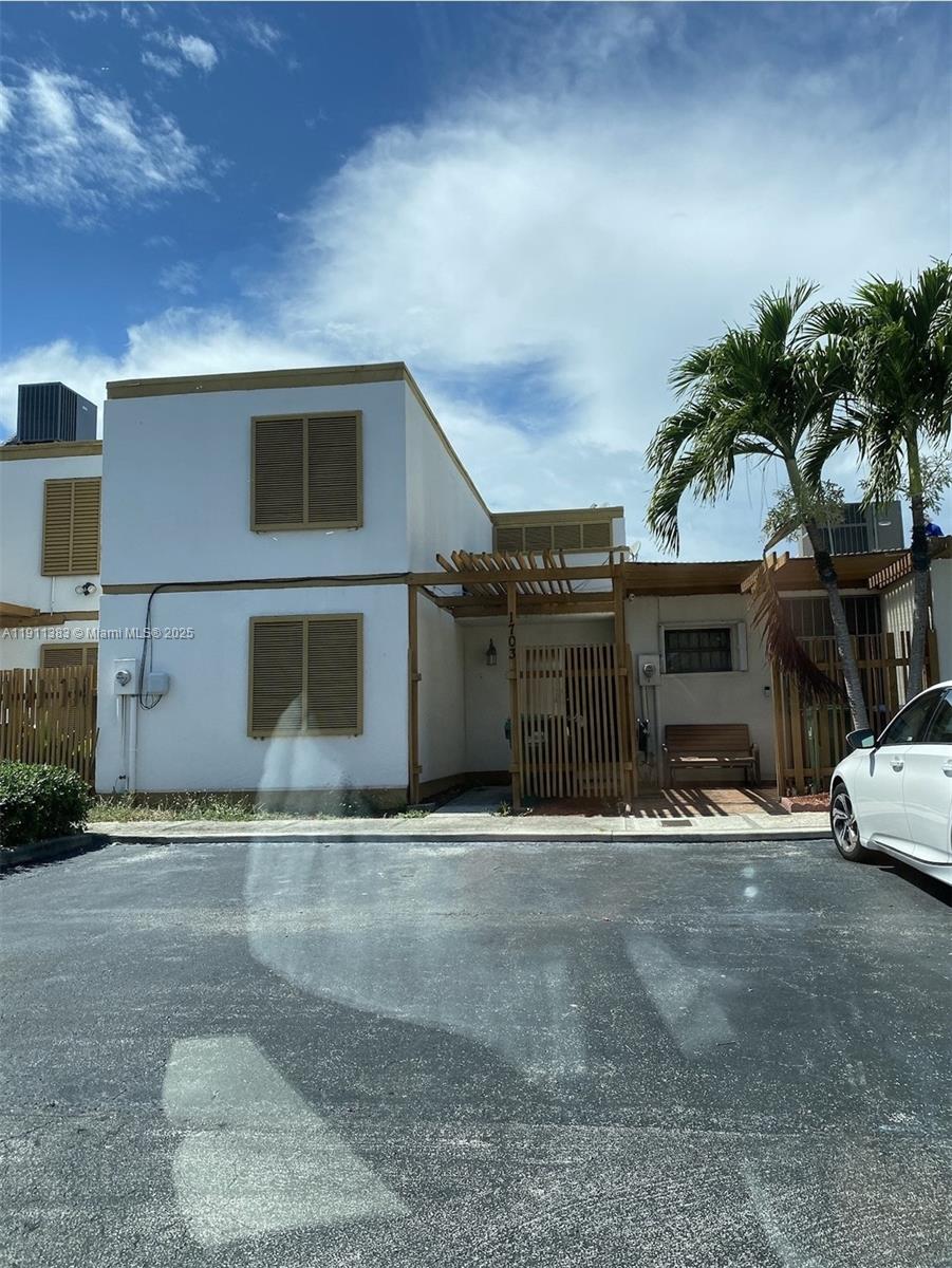 1703 SW 131st Pl Cir S