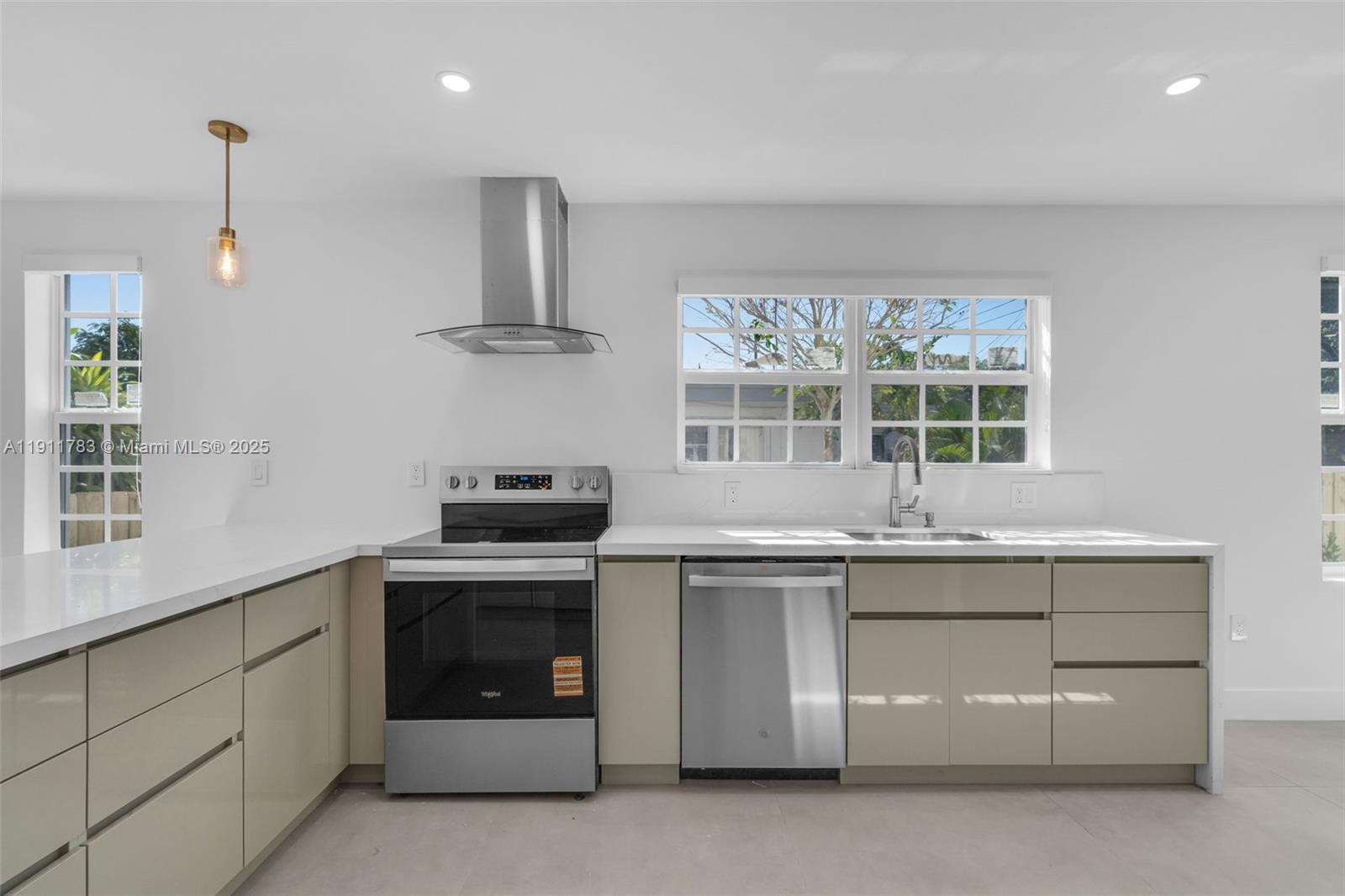 4008 Greenwood Ave West Palm Beach, FL 33407