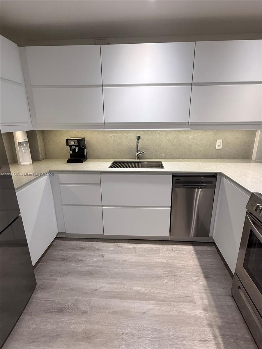 6900 Bay Dr #6A Miami Beach, FL 33141