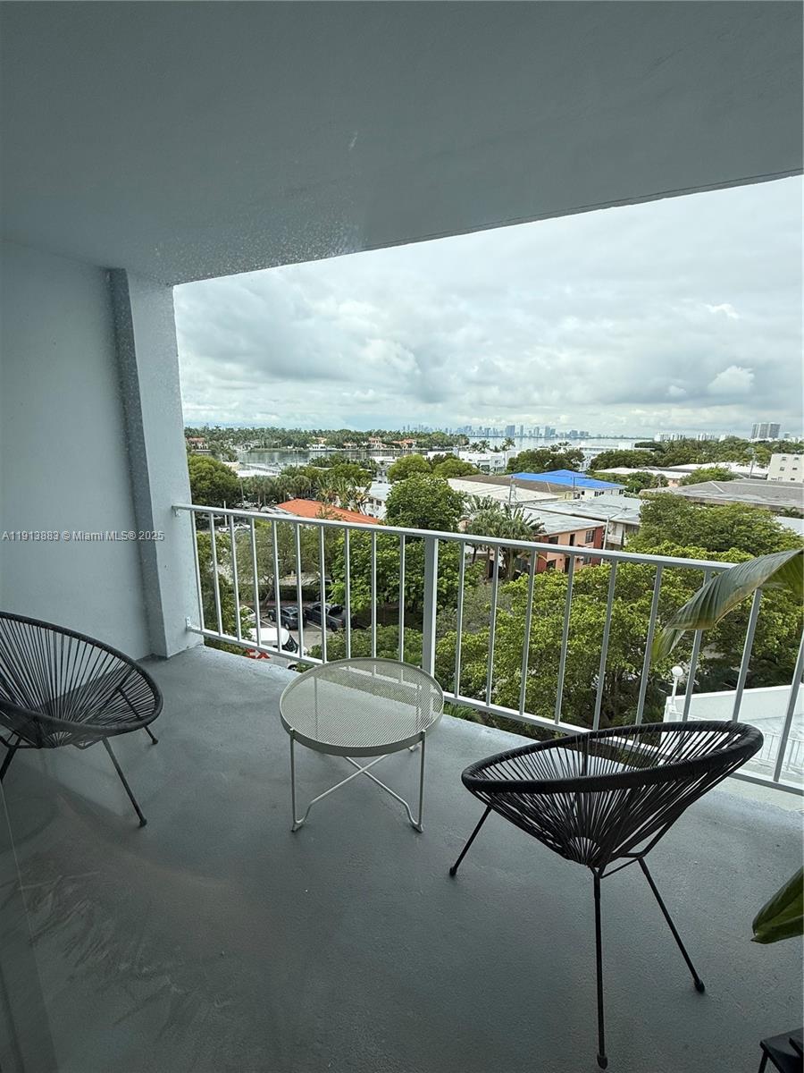 6900 Bay Dr #6A Miami Beach, FL 33141