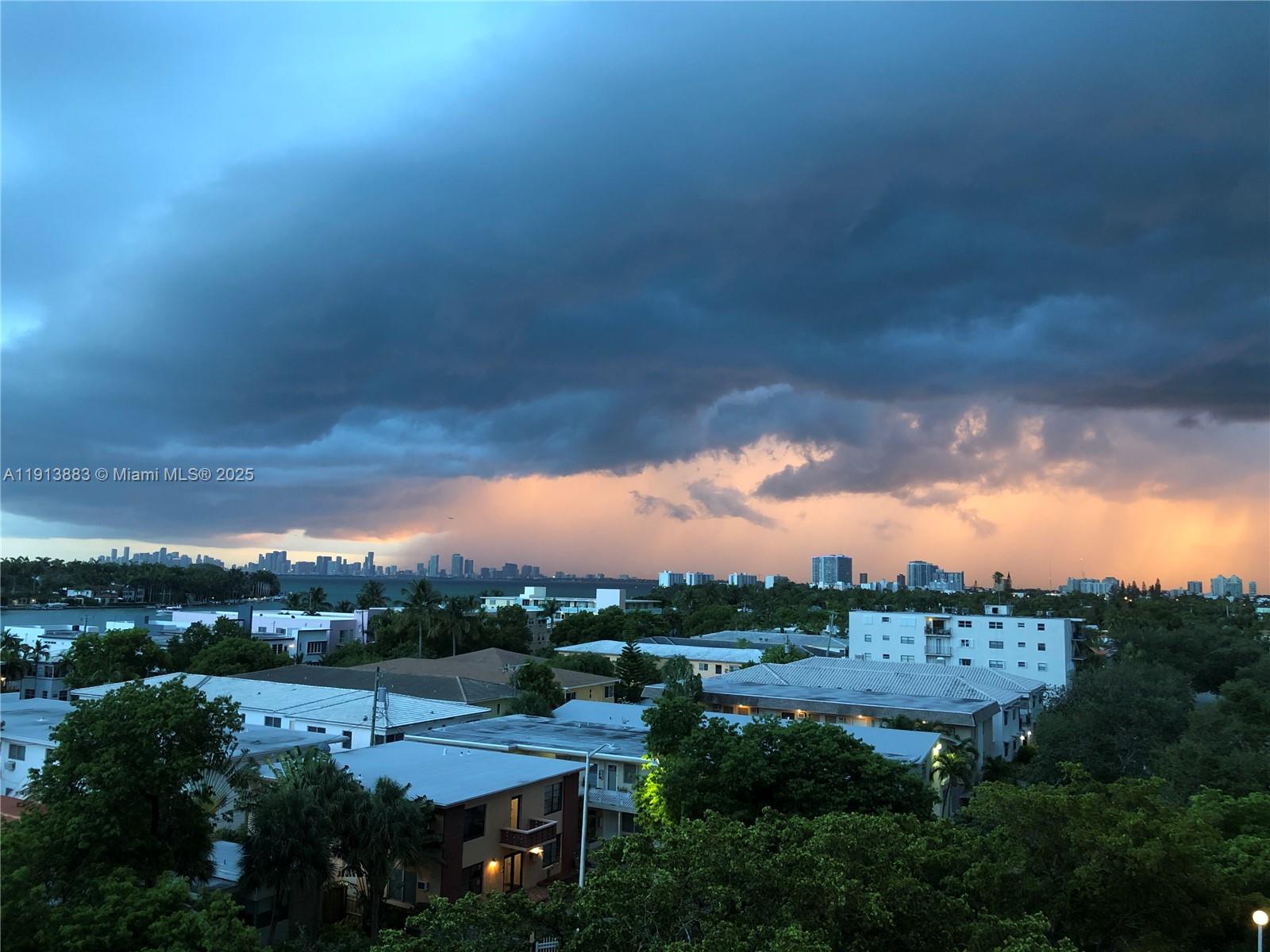 6900 Bay Dr #6A Miami Beach, FL 33141