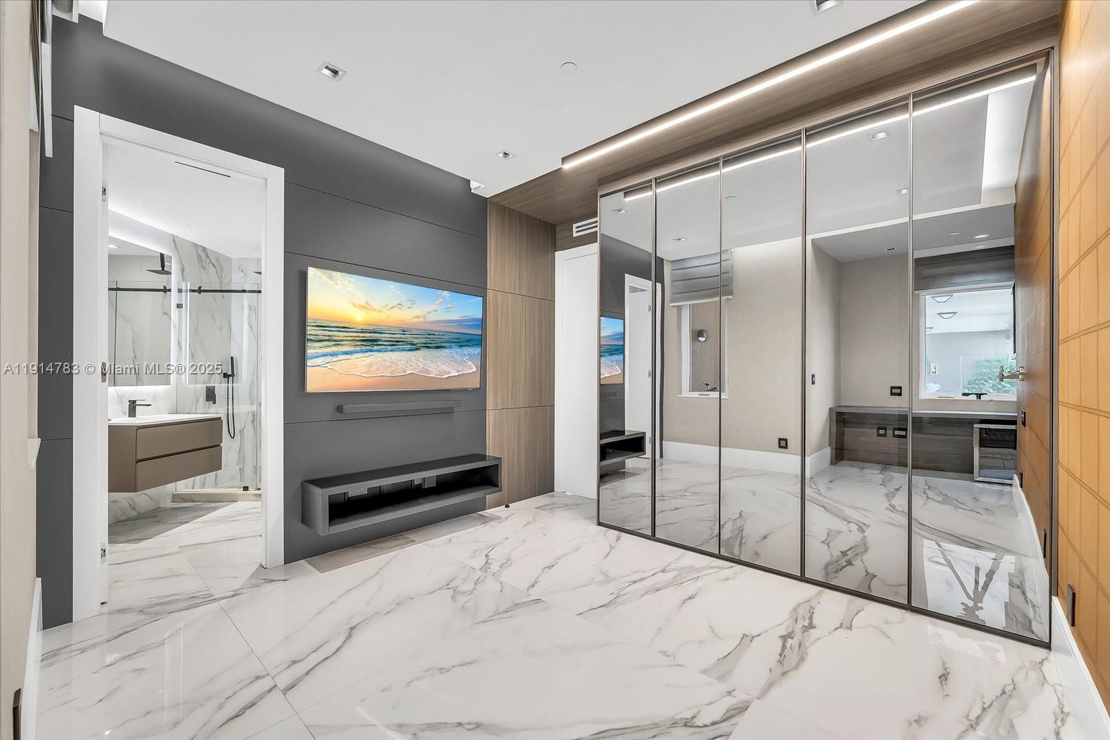 125 Jefferson Ave #143 Miami Beach, FL 33139