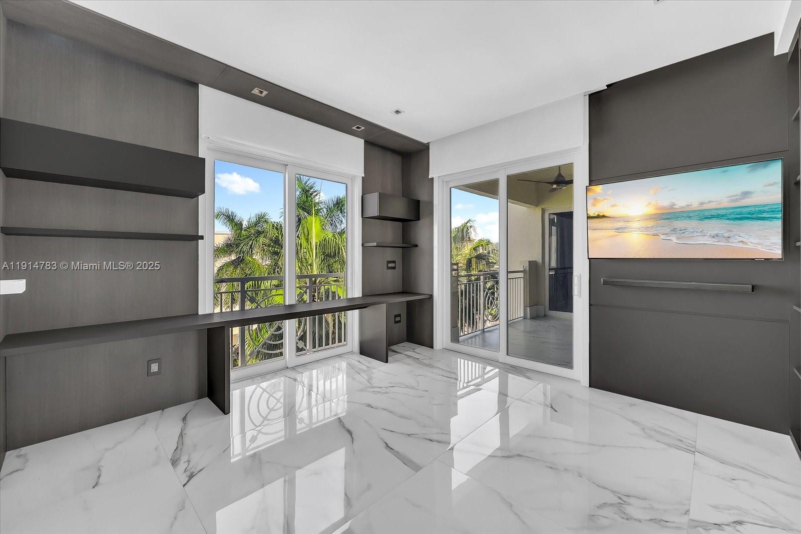 125 Jefferson Ave #143 Miami Beach, FL 33139