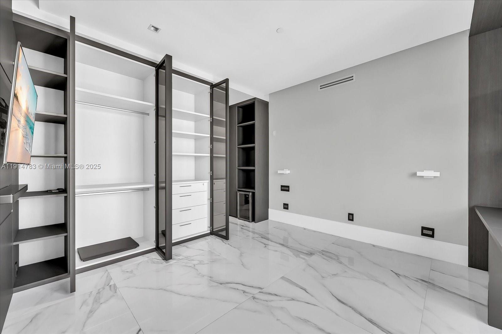 125 Jefferson Ave #143 Miami Beach, FL 33139