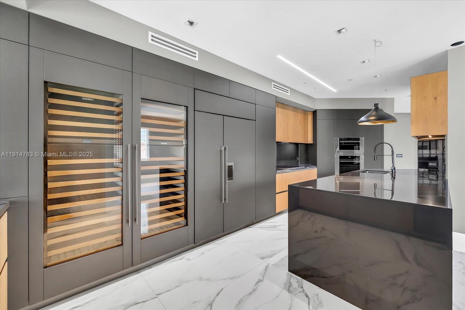 125 Jefferson Ave #143 Miami Beach, FL 33139