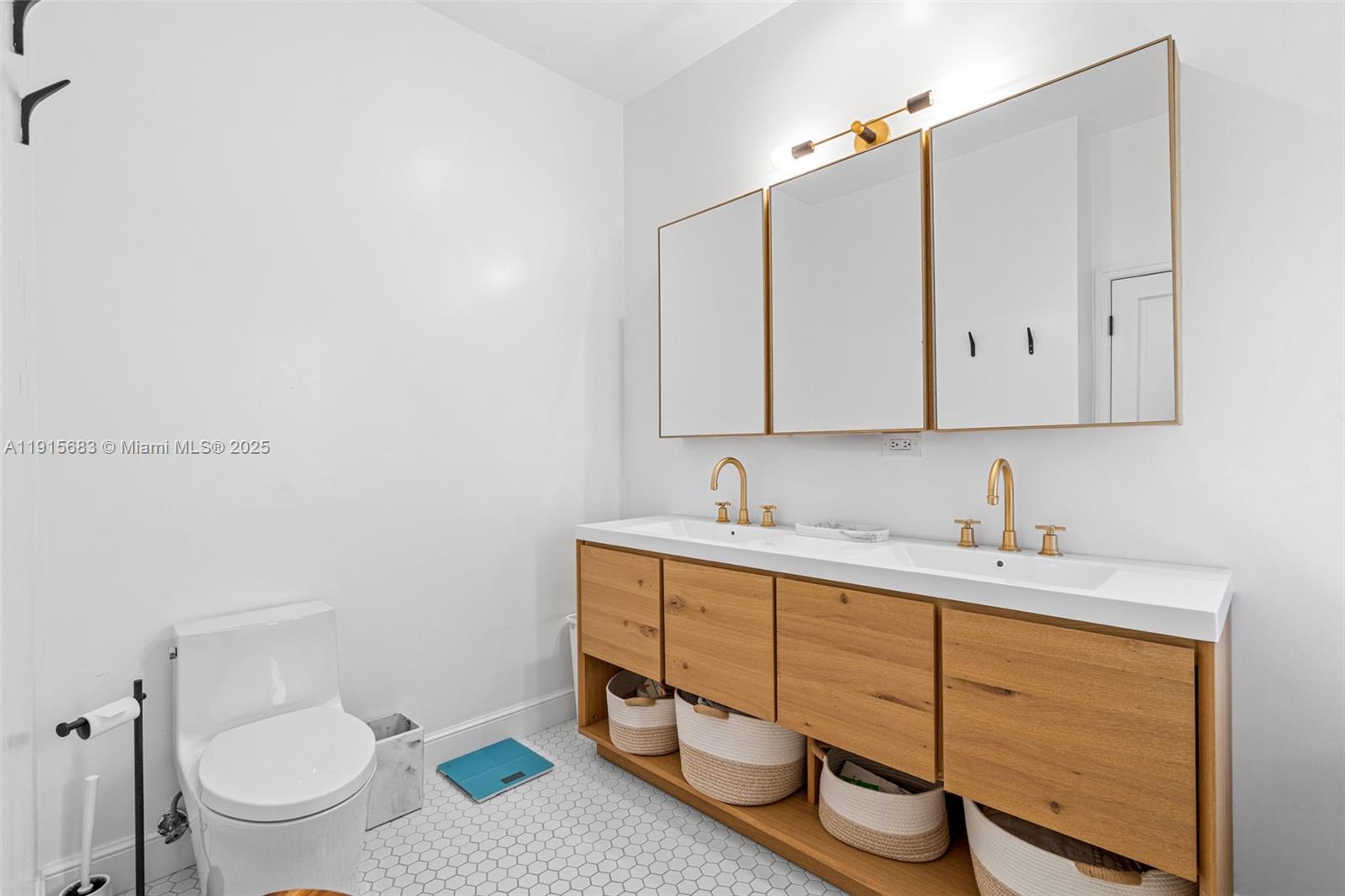 375 Plymouth Rd West Palm Beach, FL 33405