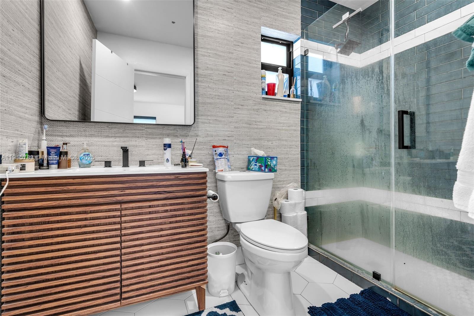 70 NE 50th St Miami, FL 33137