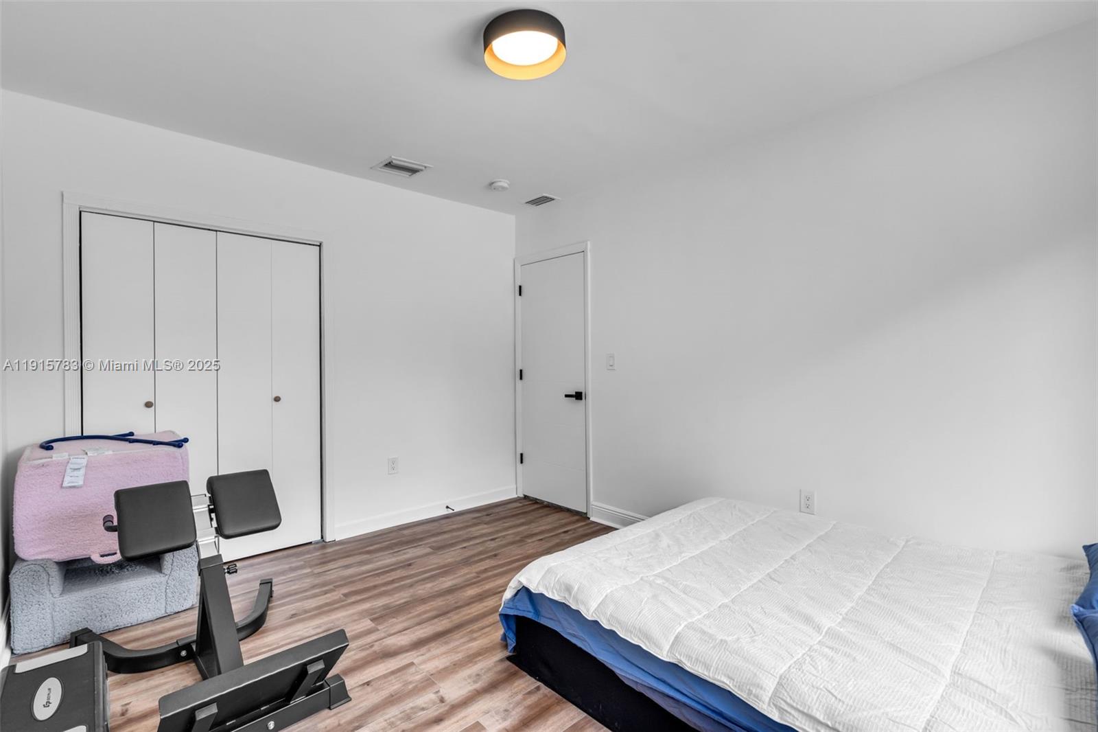 70 NE 50th St Miami, FL 33137