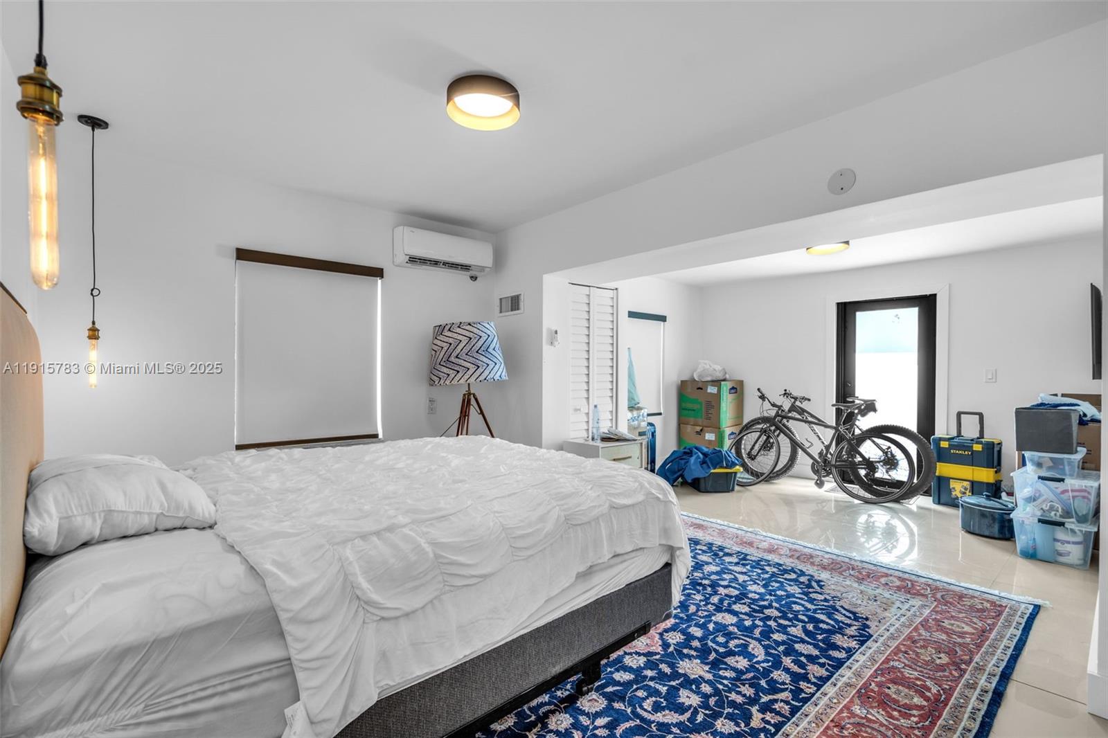 70 NE 50th St Miami, FL 33137