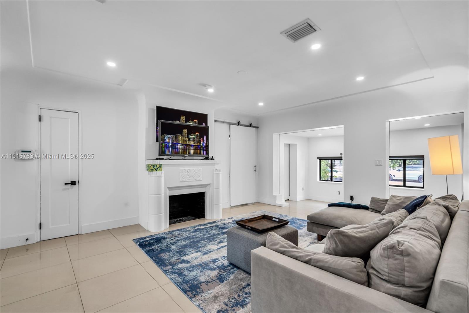 70 NE 50th St Miami, FL 33137