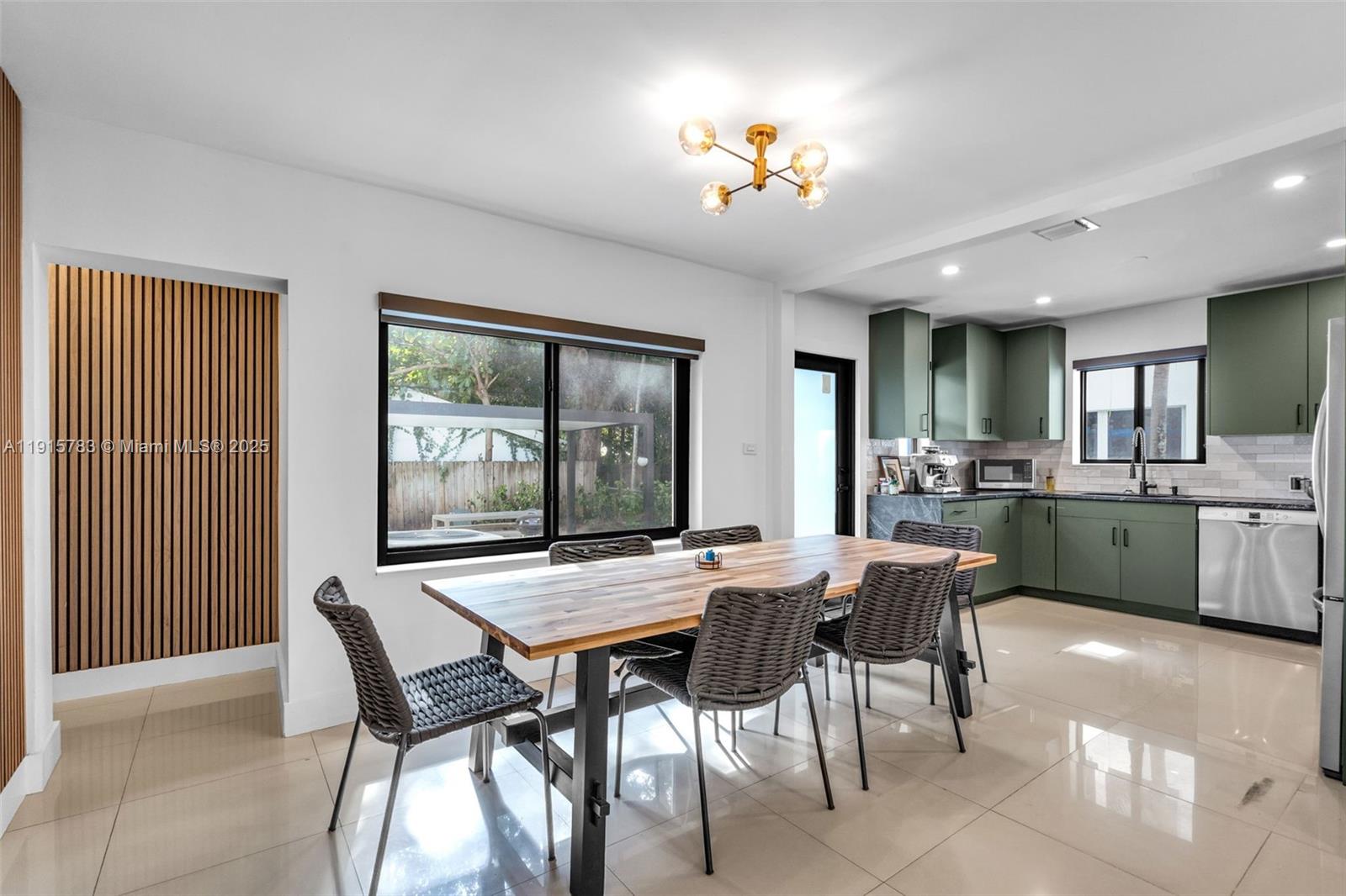 70 NE 50th St Miami, FL 33137