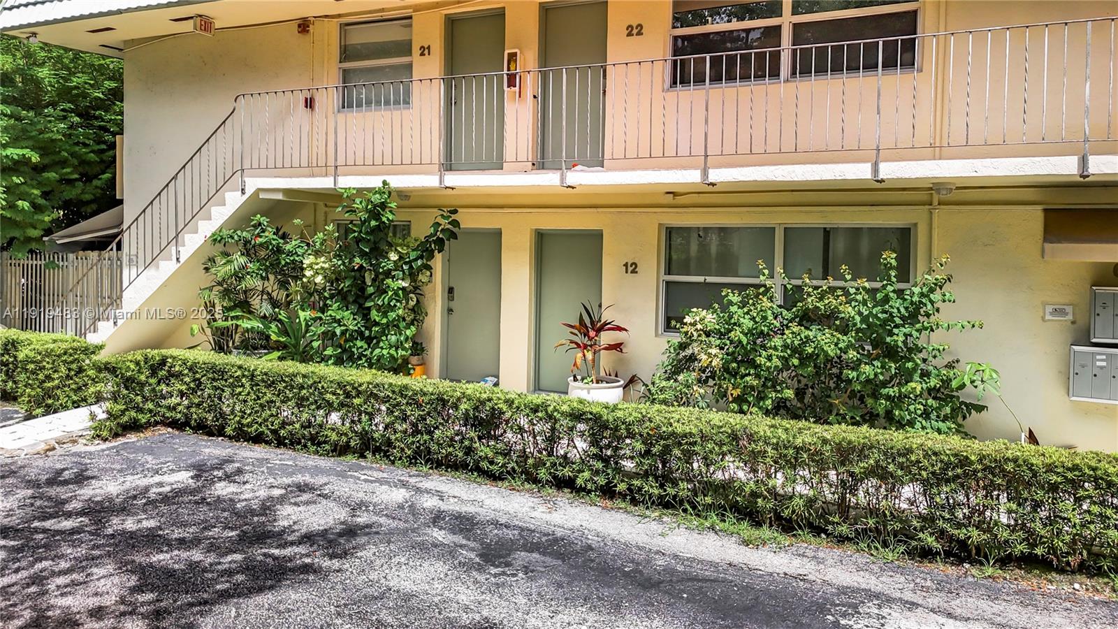 651 NE 60th St #12 Miami, FL 33137