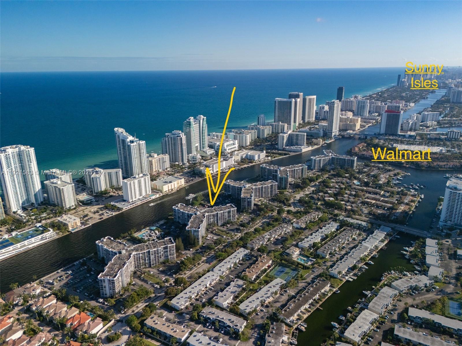 800 Parkview Dr #726