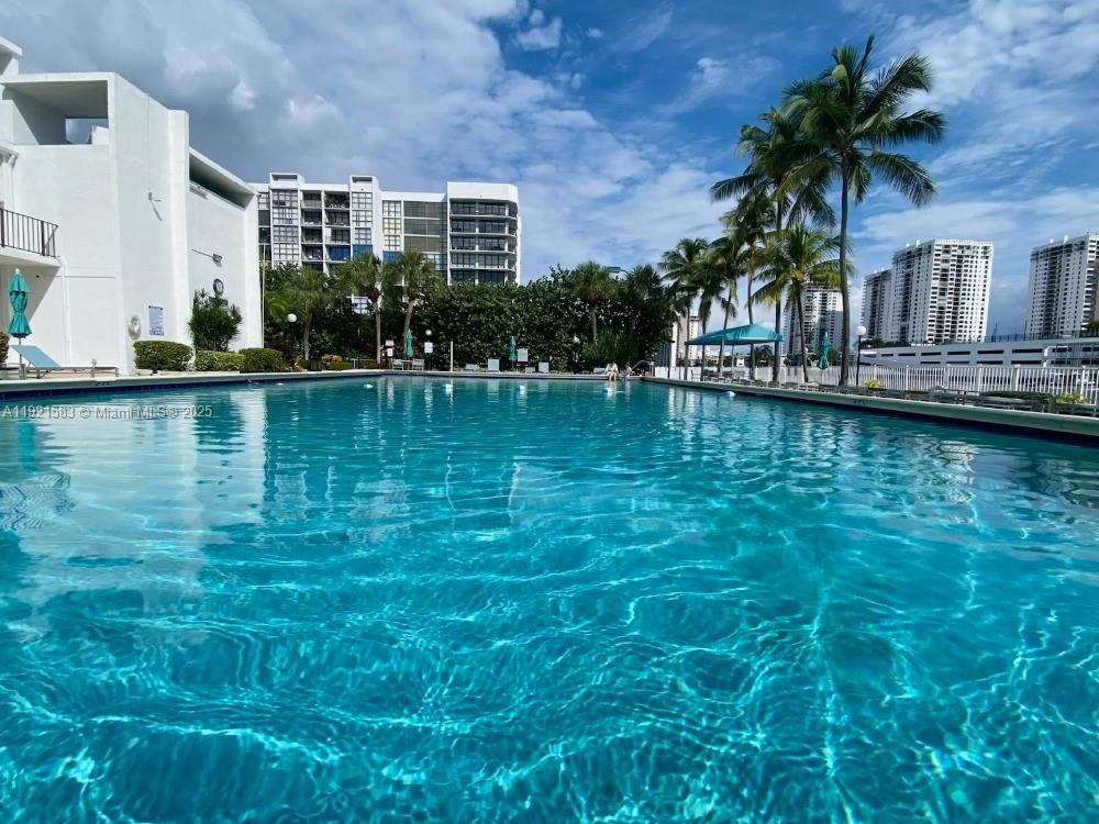 800 Parkview Dr #726 Hallandale Beach, FL 33009