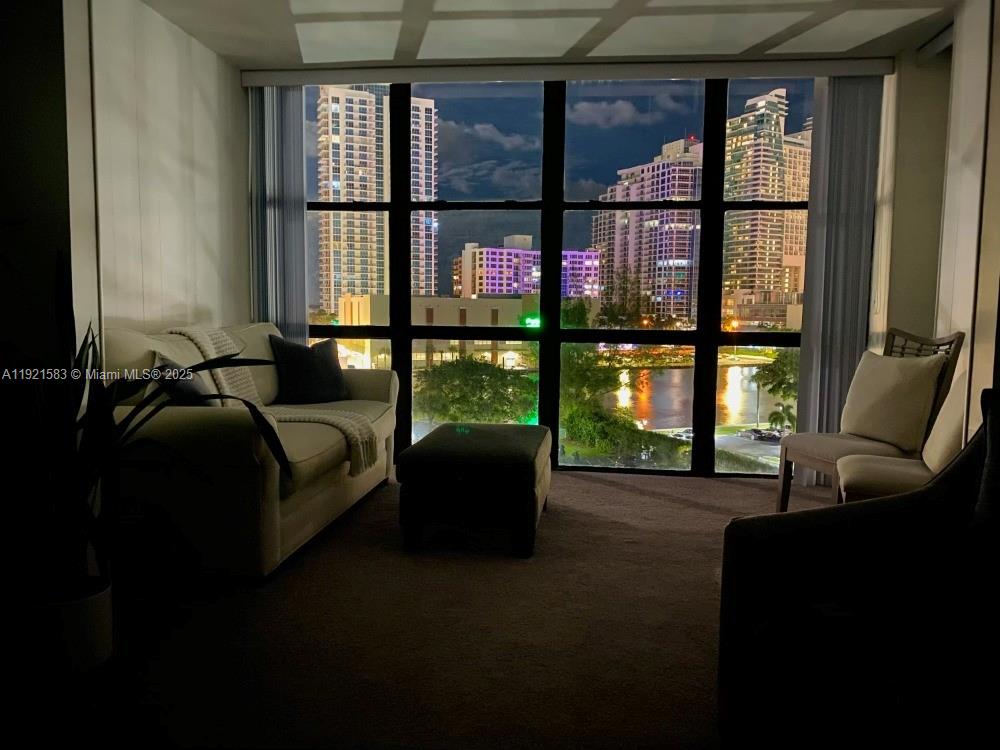 800 Parkview Dr #726 Hallandale Beach, FL 33009