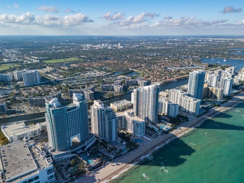 800 Parkview Dr #726 Hallandale Beach, FL 33009