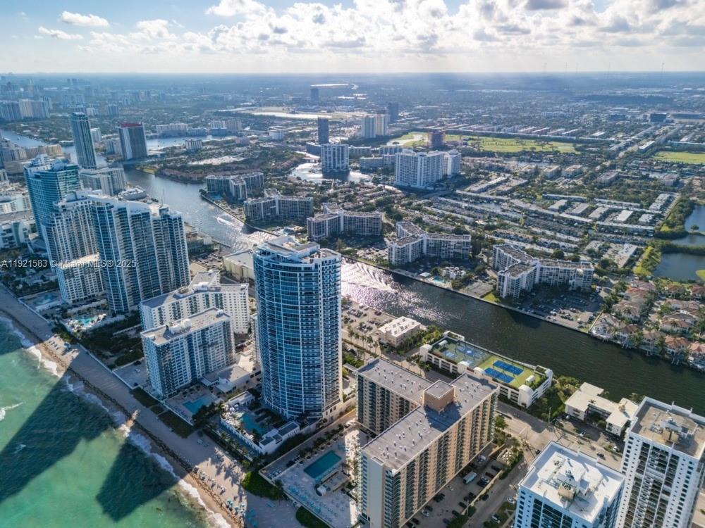 800 Parkview Dr #726 Hallandale Beach, FL 33009