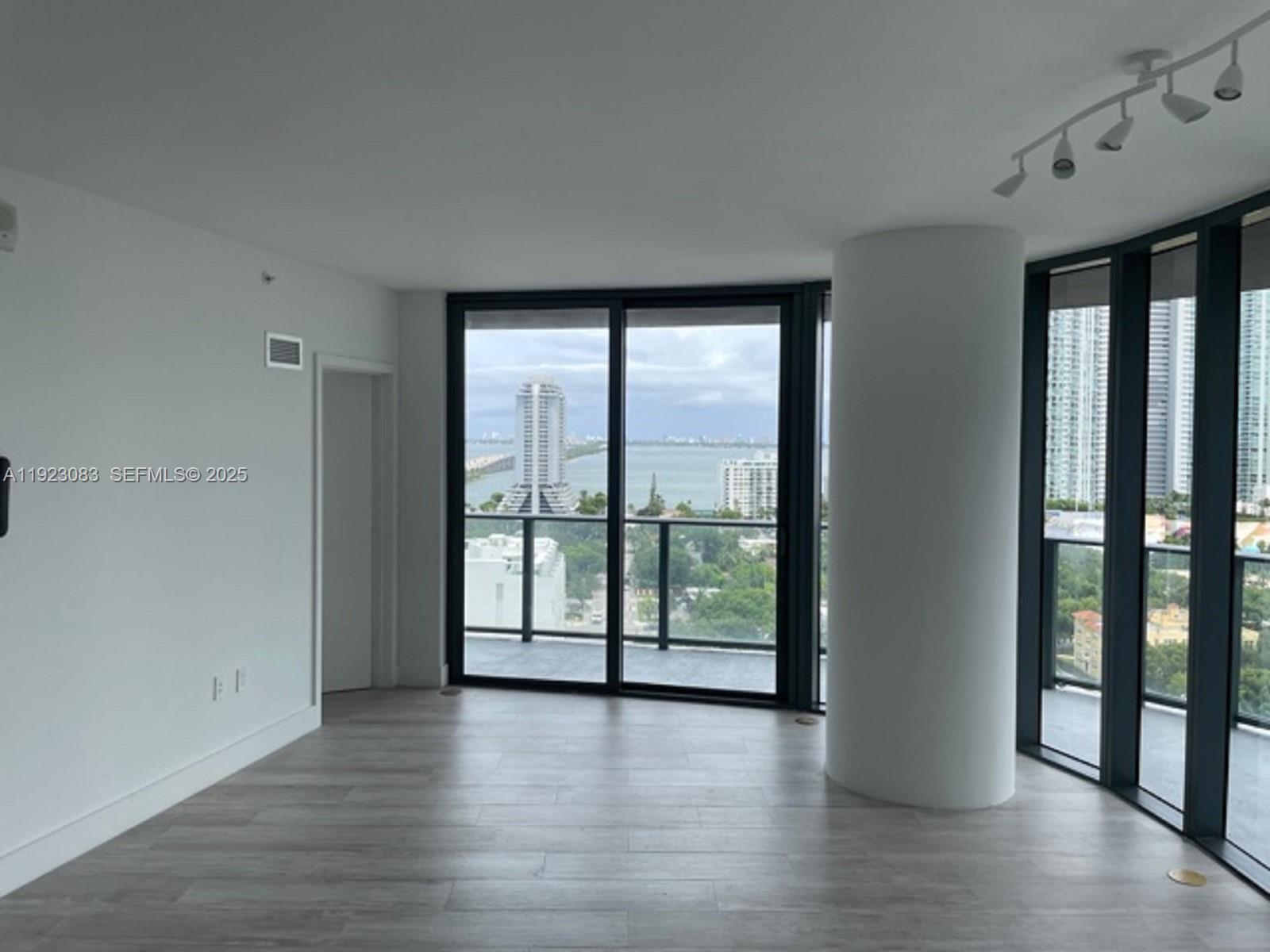 121 NE 34th St #1604 Miami, FL 33137