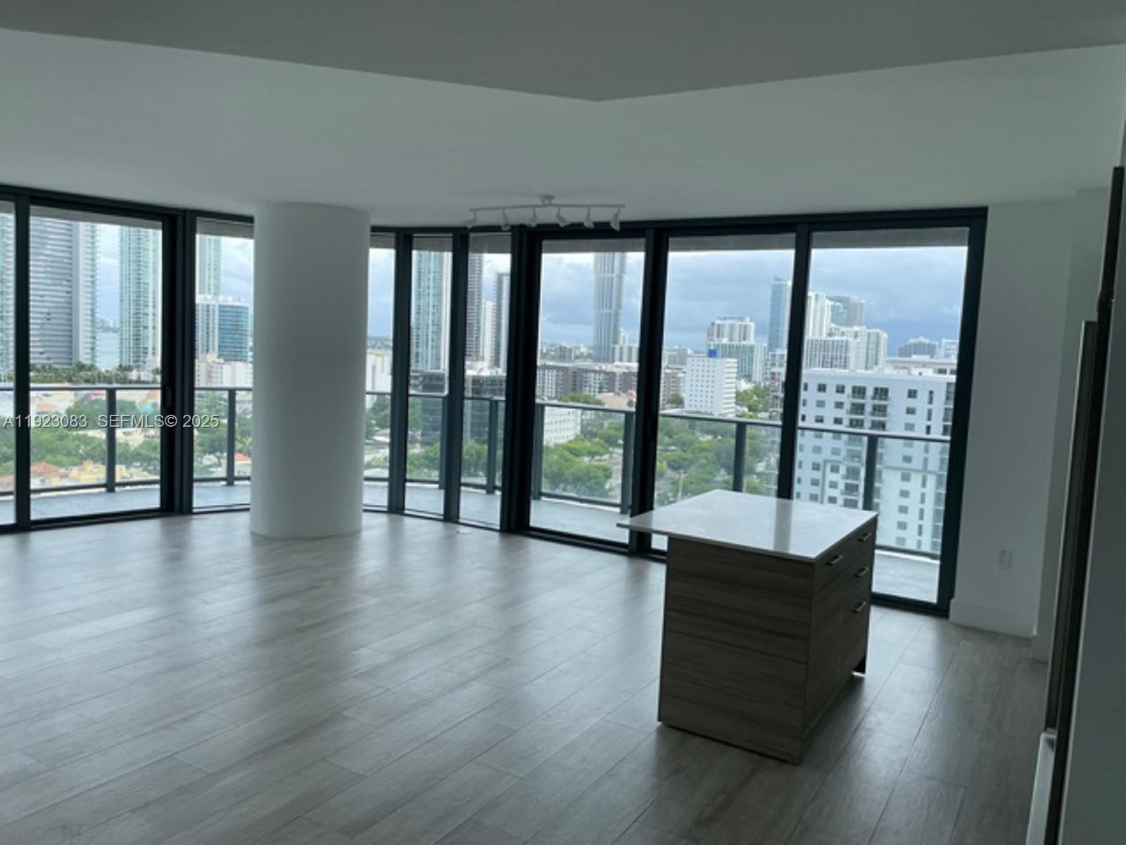 121 NE 34th St #1604 Miami, FL 33137