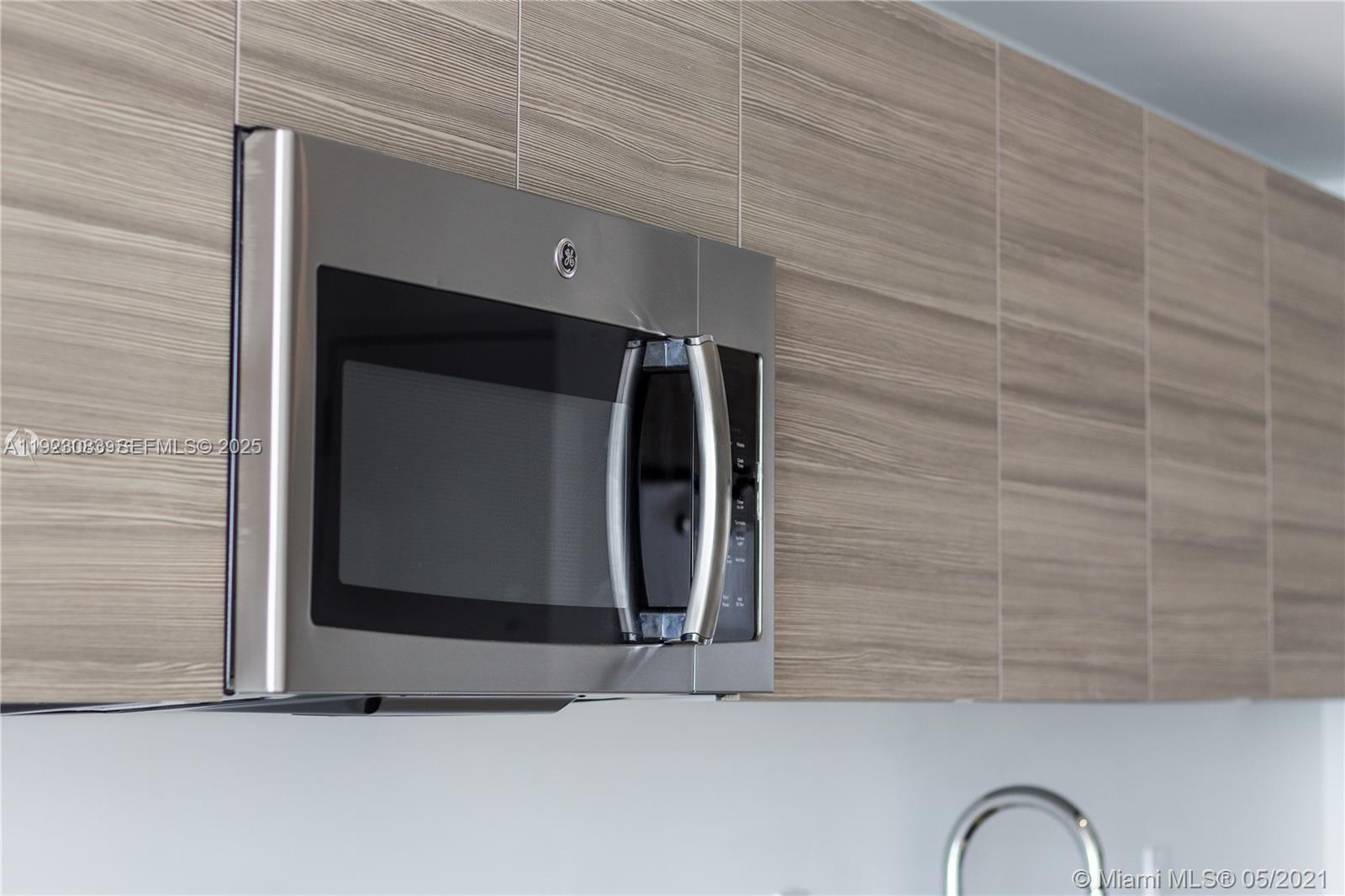 121 NE 34th St #1604 Miami, FL 33137