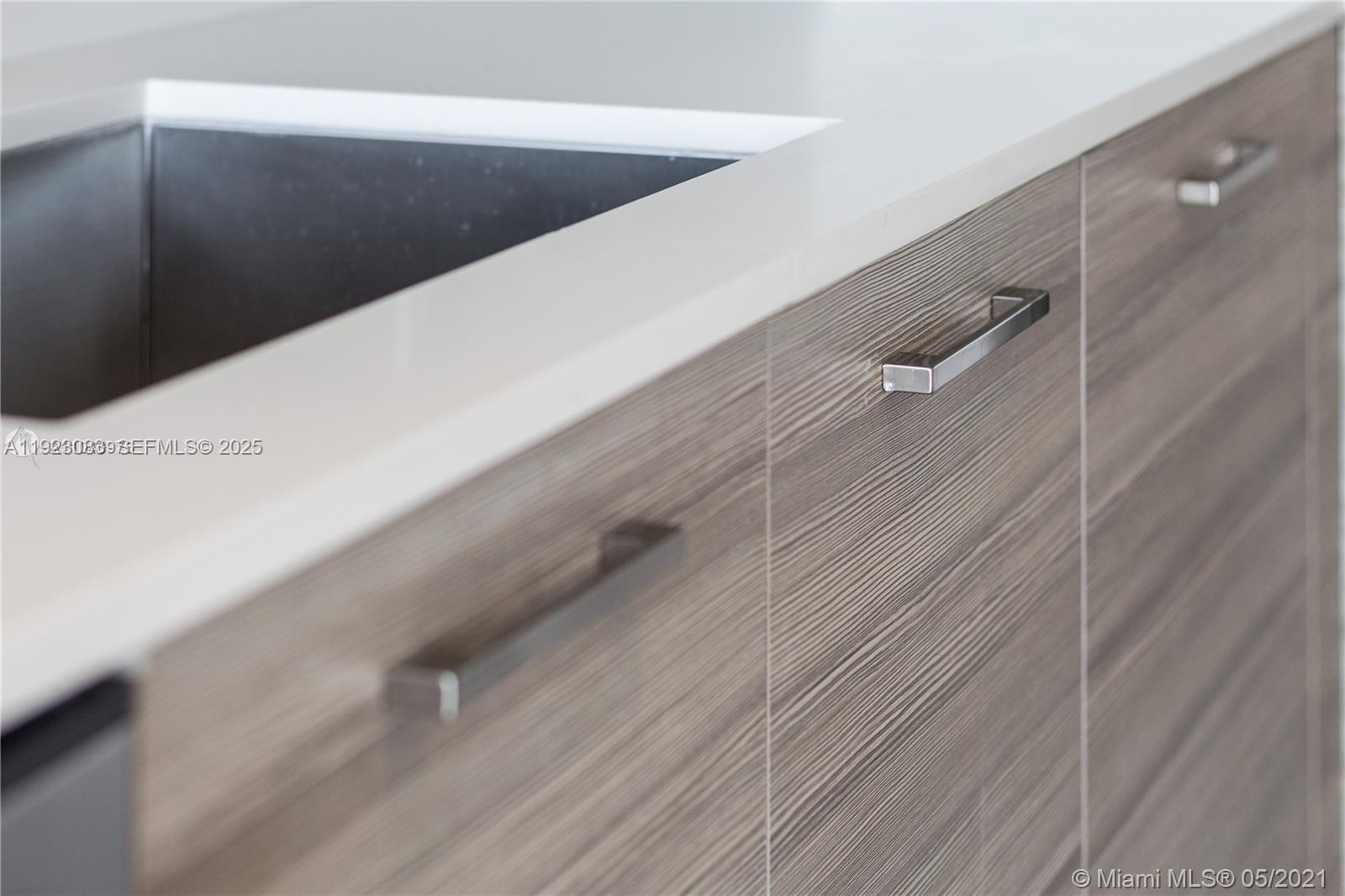 121 NE 34th St #1604 Miami, FL 33137