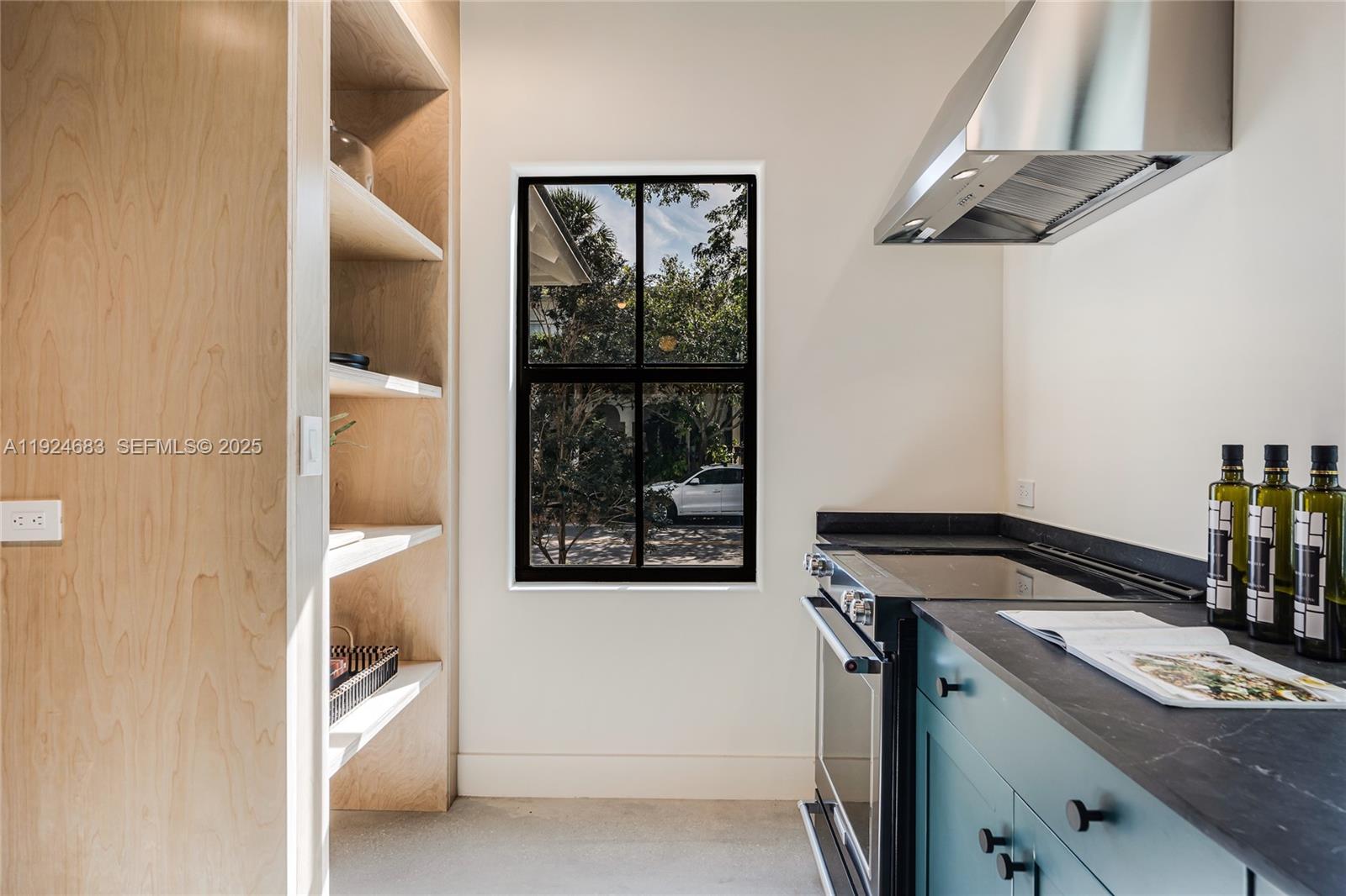 3603 Thomas Ave Miami, FL 33133