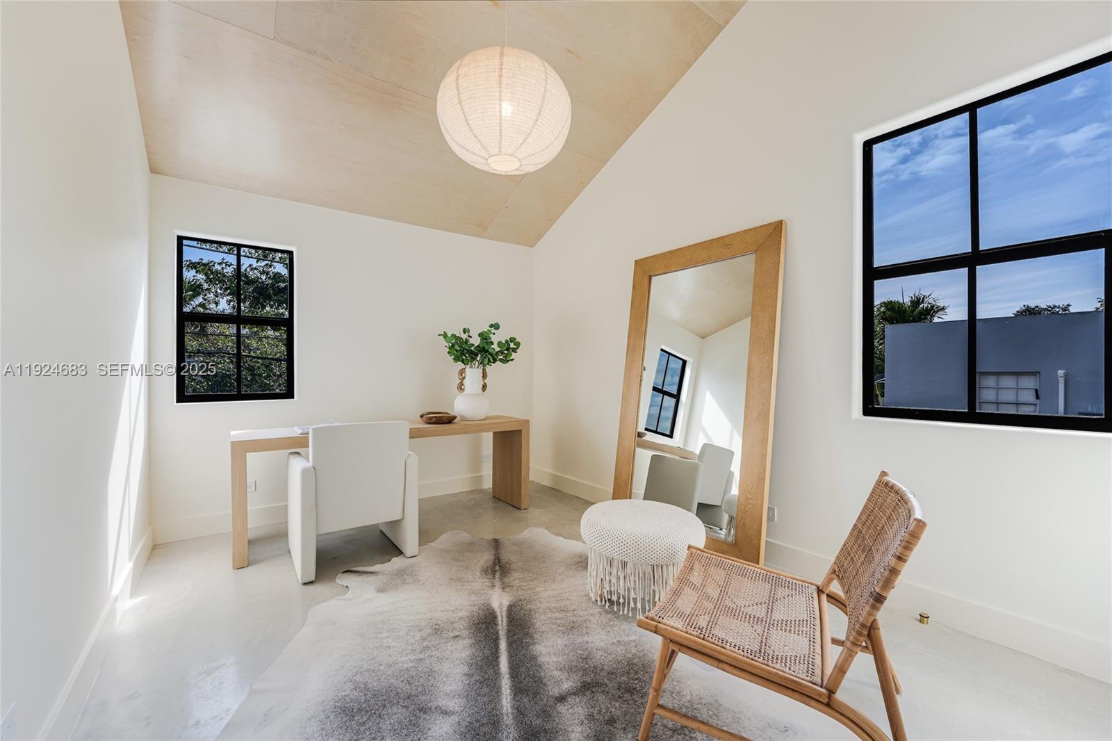 3603 Thomas Ave Miami, FL 33133