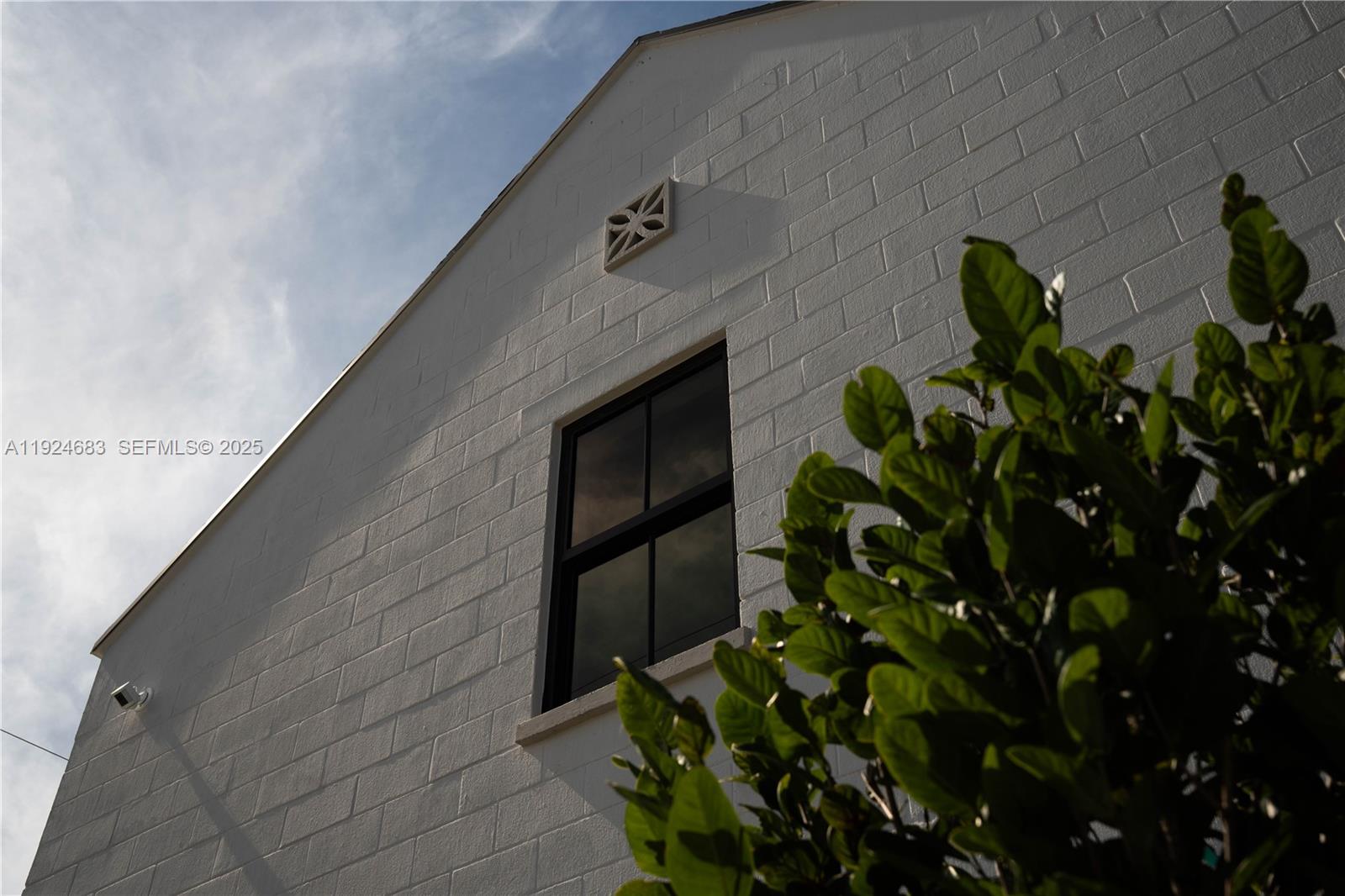 3603 Thomas Ave Miami, FL 33133