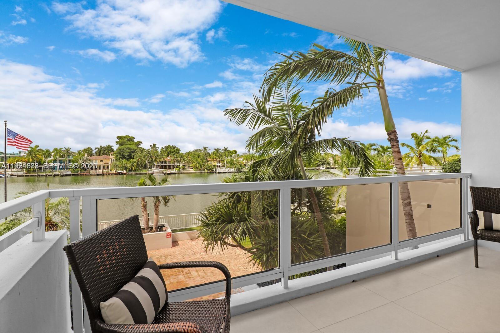 5700 Collins Ave #3J