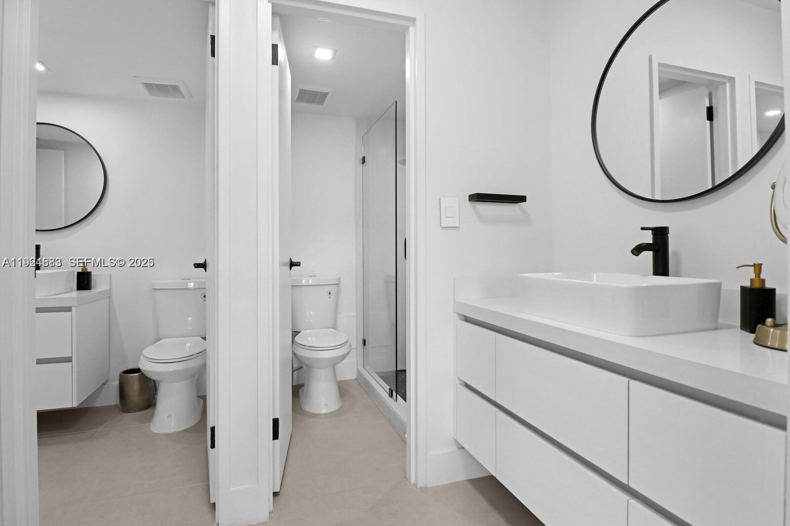 5700 Collins Ave #3J Miami Beach, FL 33140