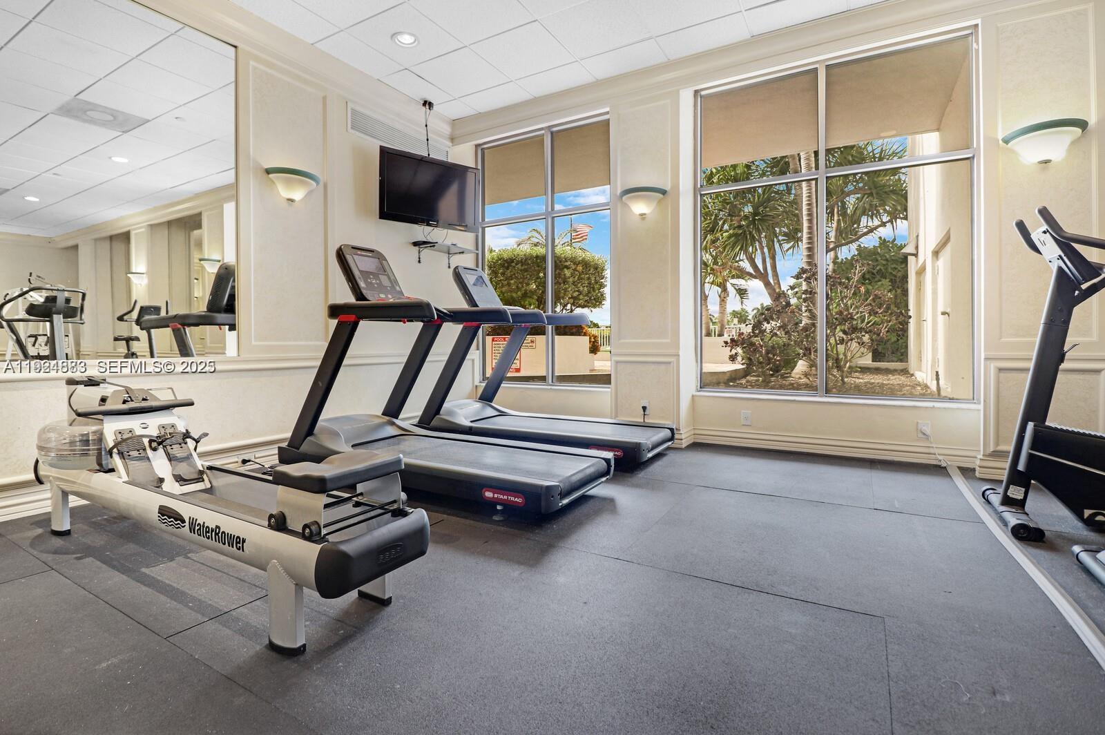 5700 Collins Ave #3J Miami Beach, FL 33140