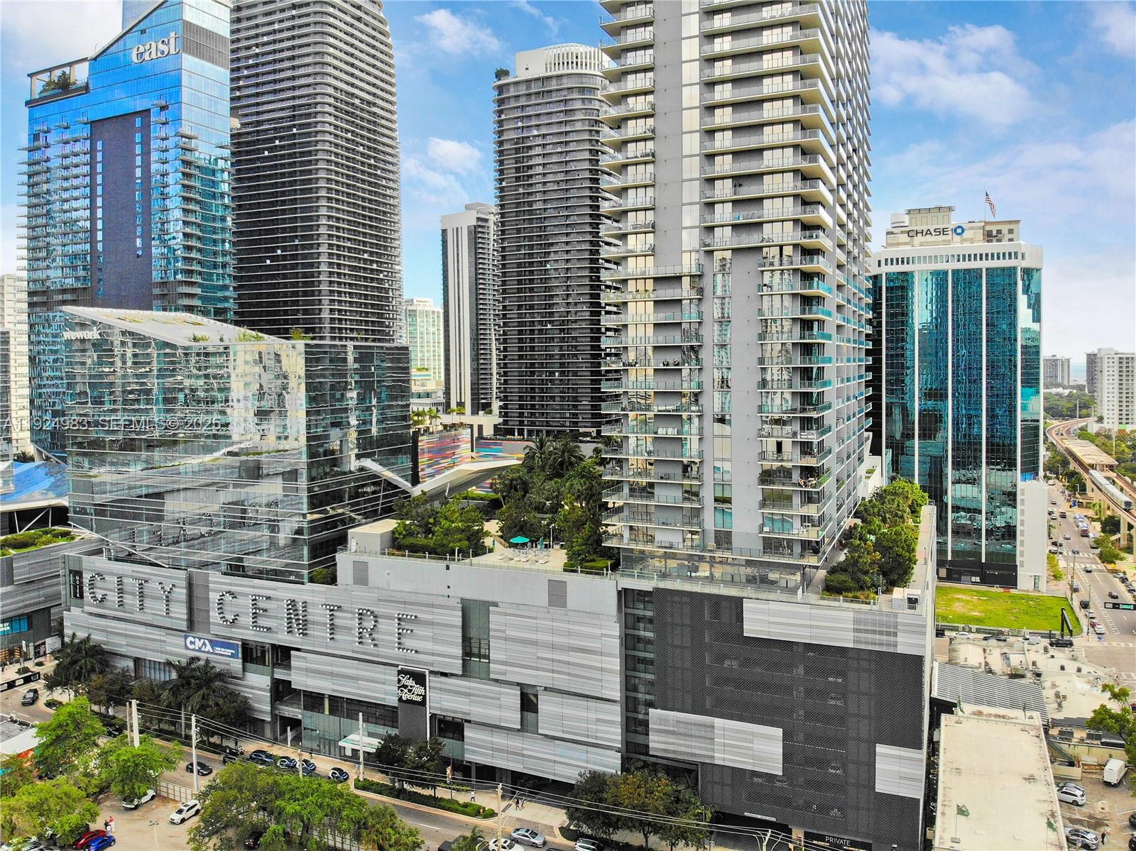 88 SW 7th St #2008 Miami, FL 33130