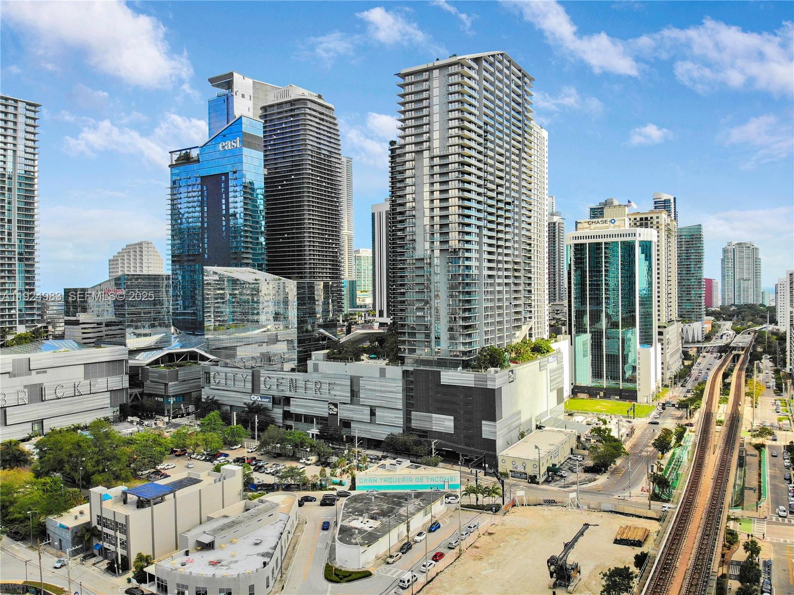 88 SW 7th St #2008 Miami, FL 33130