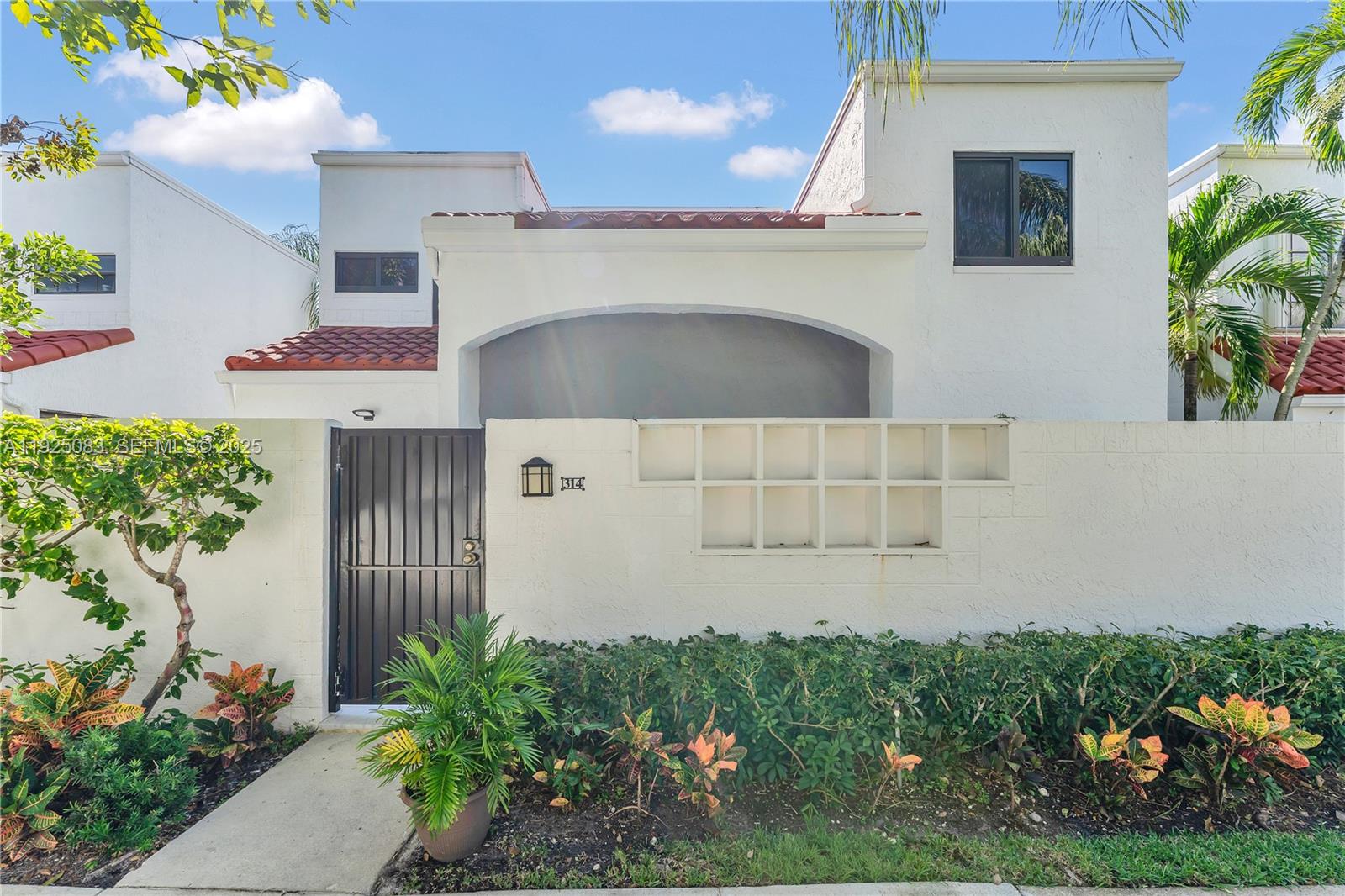 20903 Leeward Ct #314-1