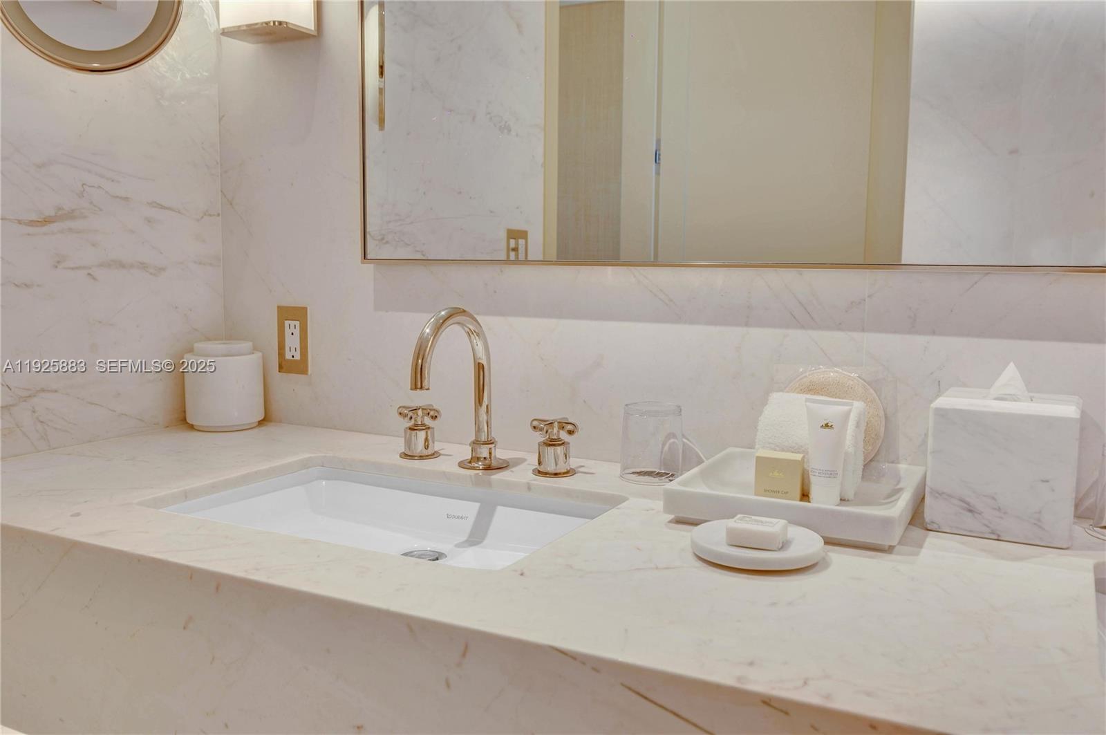 9111 Collins Ave #N-914 Surfside, FL 33154